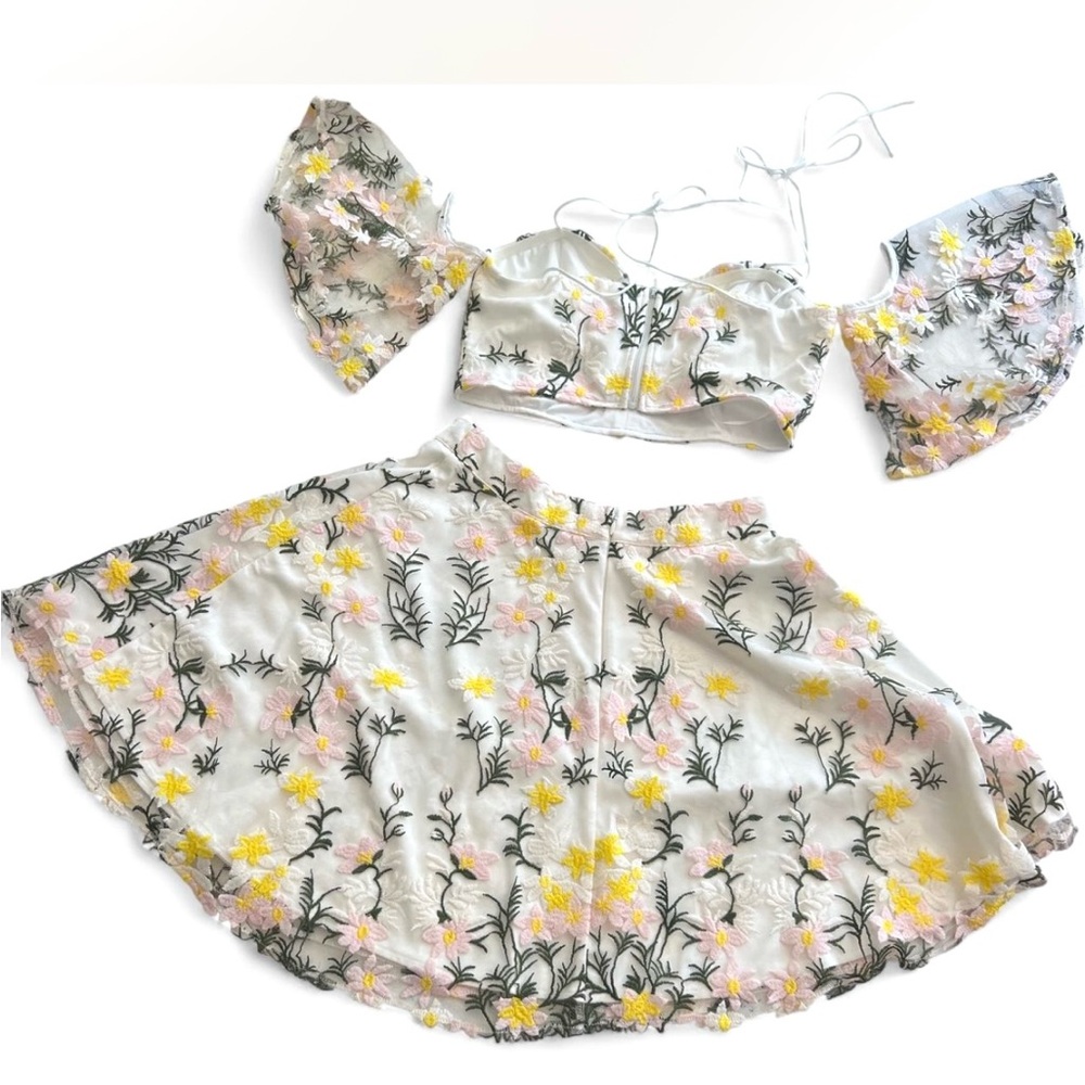 Twosisters The Label Floral Embroidered Two-Piece Skirt Set - Size M